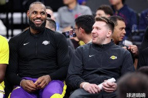 包含东契奇巅峰对决，浓眉哥与80激战德国队分钟，出色防守胜负难料！的词条